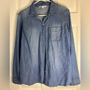Old navy denim shirt.